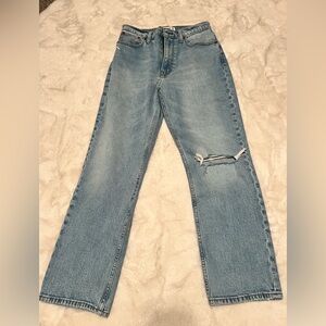 Abercrombie and Fitch The ankle straight. Ultra high rise. 27-4R